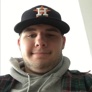 Meet your Posher, Travis